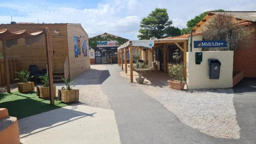 Chez Boby ! Hotel Canet-en-Roussillon Ngoại thất bức ảnh